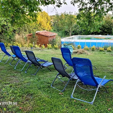 La Chevriere En Perigord * Villetoureix